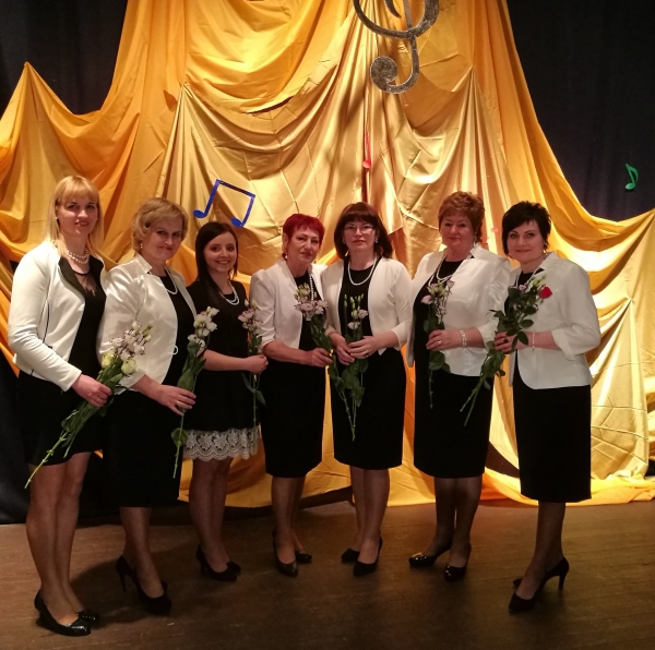 Skuodo rajono kultūros centro Mosėdžio skyriaus moterų vokalinis ansamblis „Volungėlės“