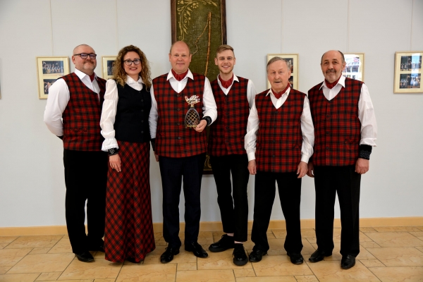 „Aukso paukštė“ – liaudiškos muzikos kapelai „Bartuva“